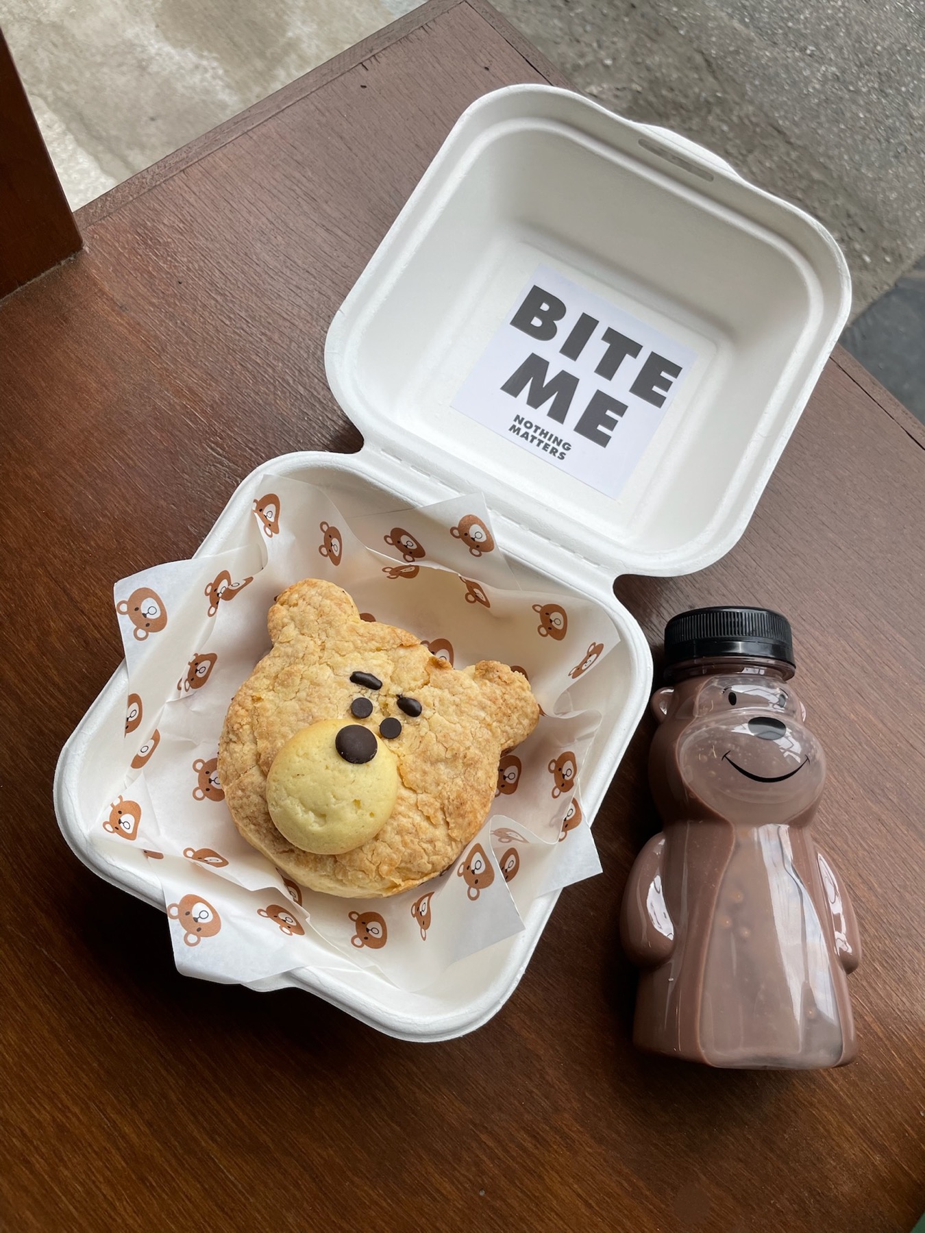 초코 곰돌이 스콘 디테일